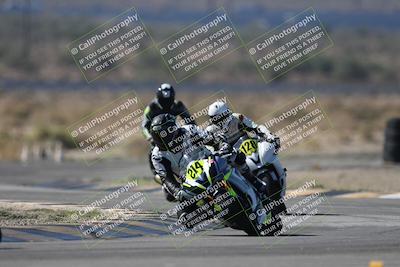 media/Oct-05-2025-CVMA (Sun) [[beeef4f201]]/Race 3-Amateur Supersport Middleweight/